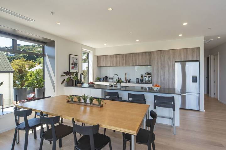 Holiday apartment for 4 people, with pool and balcony as well as garden in Nelson (New Zealand)
