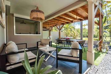 Gîte pour 4 personnes, avec balcon et jacuzzi dans Plage de la Caravelle