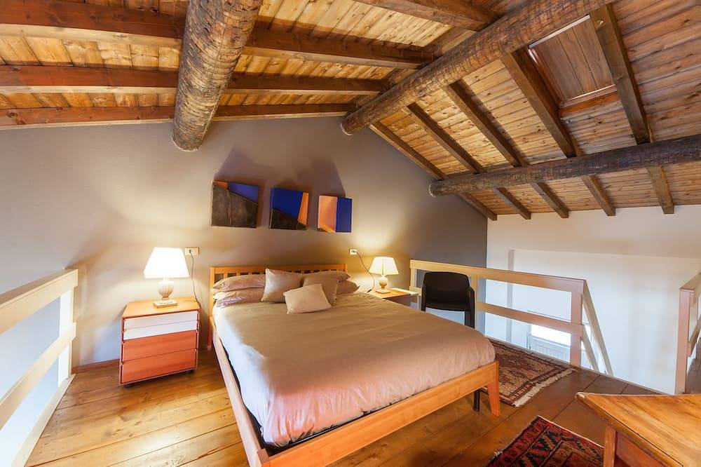 Ganze Wohnung, Nest am See mit Blick auf den See, Privatstrand, Klimaanlage Sept-Oct Offert in Vello (Marone), Gemeinde Marone
