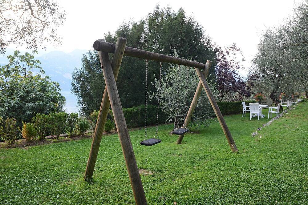 Entire apartment, New apartment with superb view of the Garda Lake in Malcesine, Garda Mountains