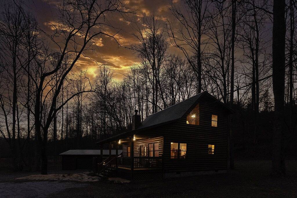 Charming Blue Ridge Cabin! Hot Tub, Hiking, Close to Blue Ridge Attractions! in Chattahoochee National Forest