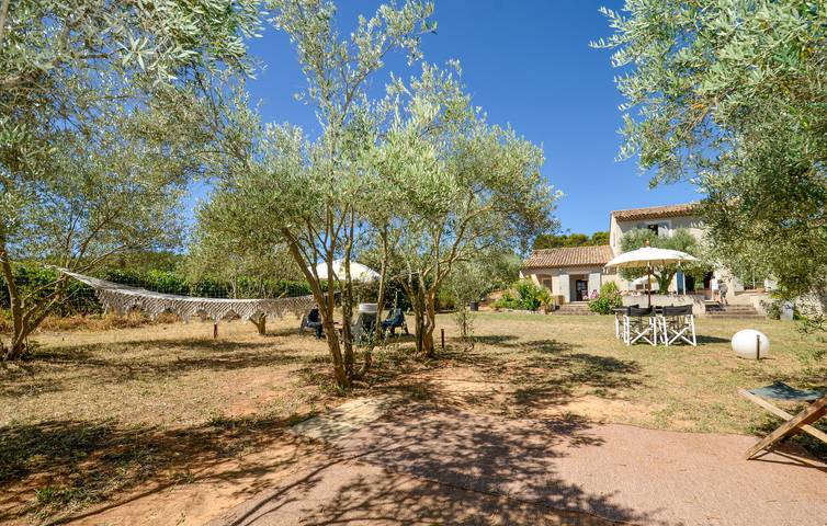 Ferienhaus für 8 Personen, mit Terrasse und Garten sowie Pool, mit Haustier - 1