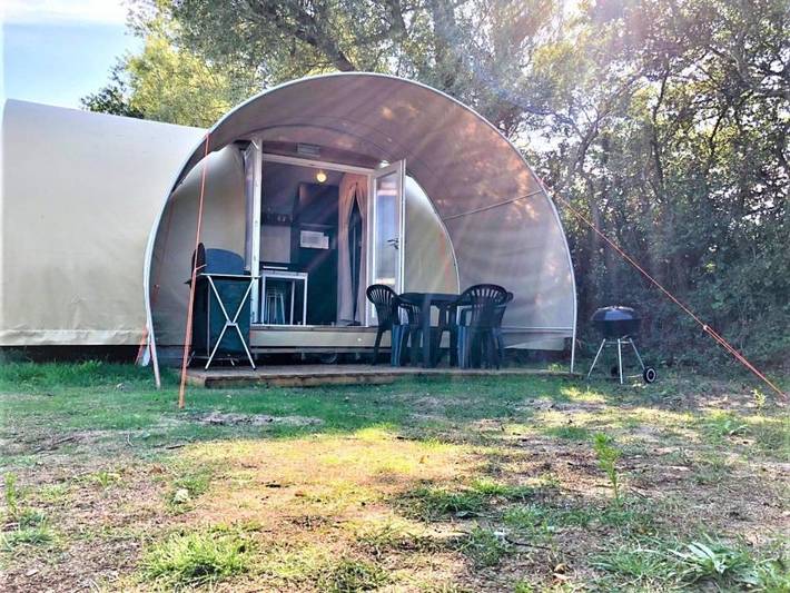 Appart’hôtel pour 4 personnes, avec Terrasse ainsi que Jardin et Vue