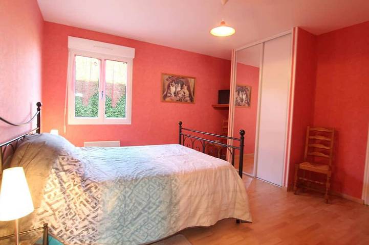 Gîte pour 7 personnes, avec jardin à Les Moitiers-d'Allonne - 3
