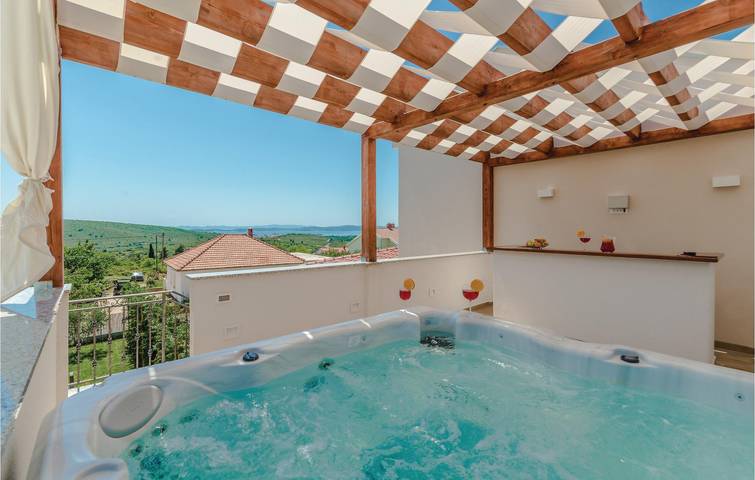 Ferienhaus für 12 Personen, mit Terrasse und Sauna, mit Haustier in Sukosan - 4