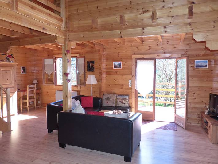 Gîte pour 10 personnes, avec jardin et terrasse, animaux acceptés dans les Pyrénées - 2