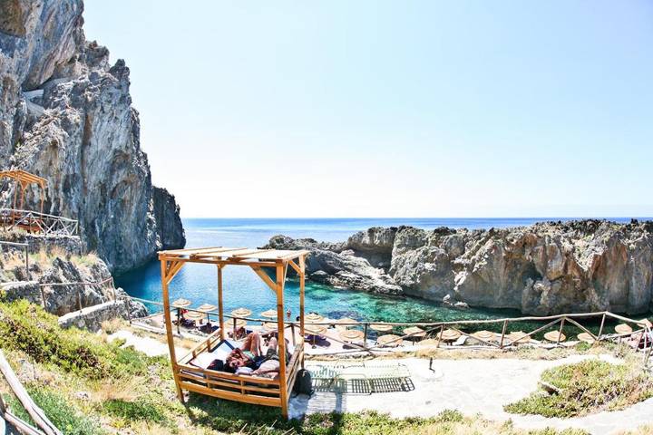 Club vacances pour 4 personnes, avec jardin et vue ainsi que sauna et piscine, animaux acceptés en Crète - 4