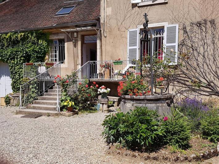 Gîte pour 2 personnes, avec Balcon ainsi que Terrasse et Jardin dans Sainte-Agnès (Jura)