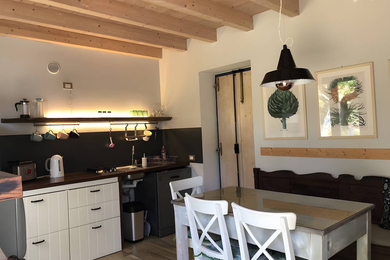 Holiday villa garda lake caprapanca, in campagna, vicina al lago. pets friendly! in Padenghe sul Garda, Gardasee-Berge