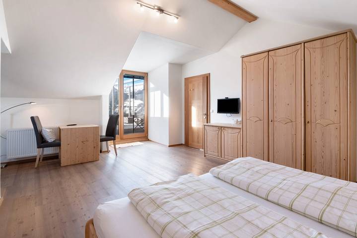 Ferienwohnung für 3 Personen, mit Garten im Vinschgau