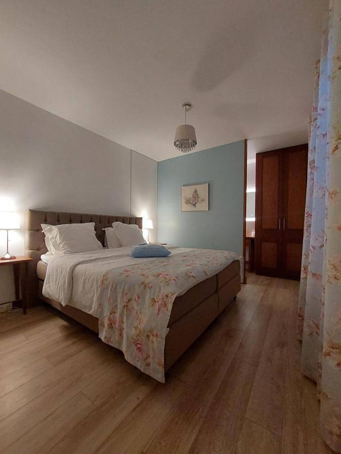 Location de vacances pour 6 personnes, avec jardin ainsi que vue et piscine à Bourg-de-Visa - 4