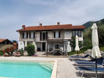 Ferienhaus für 14 Personen, mit Garten und Pool, kinderfreundlich am Lago Maggiore