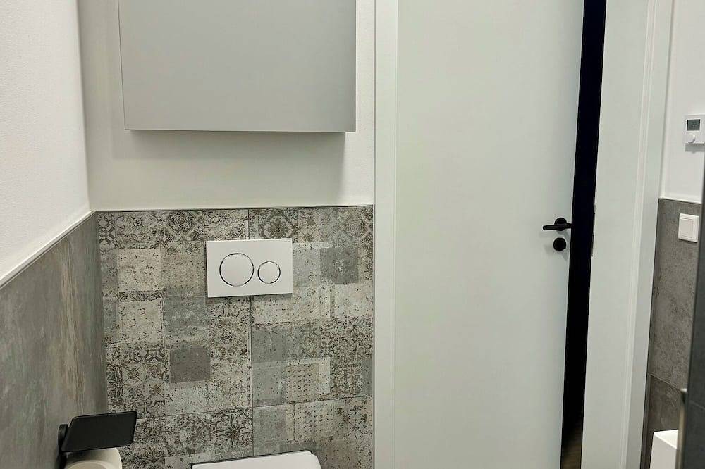 Ganze Wohnung, Willkommen in der Wohnung - dem perfekten Rückzugsort im Herzen der bezaubernden Rhön und dem grünen Herzen Deutschlands. Diese neu erbaute Wohnung bietet nicht nur modernes Design, sondern auch ein einzigartiges Ambiente direkt im Grünen mit gemütli in Geisa, Biosphärenreservat Rhön