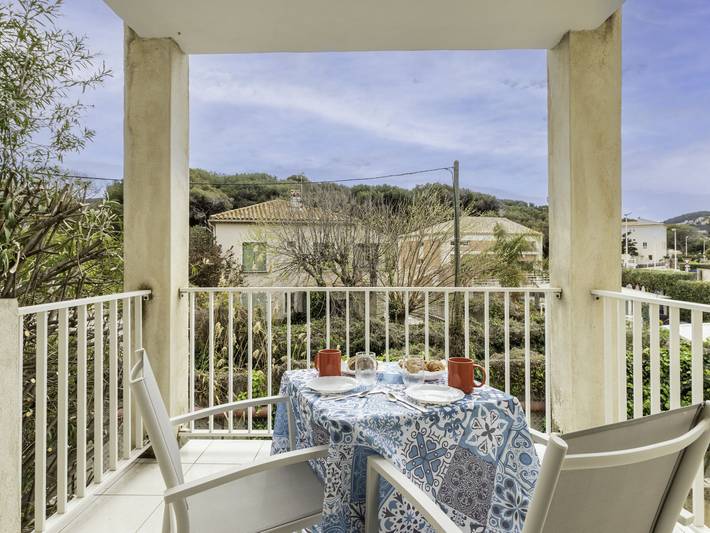 Location de vacances pour 2 personnes, avec terrasse à Saint-Cyr-sur-Mer