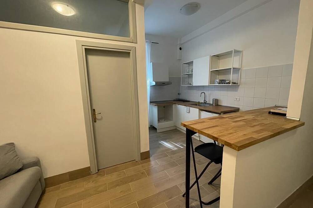 Art Atelier Apartment B Loc. Turistica in Roma, Provincia de Roma