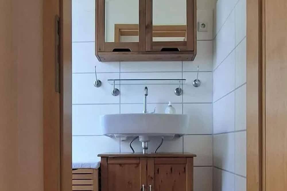 Charming 50m² attic apartment for 4 people with loggia in Este de Fehmarn, Puttgarden