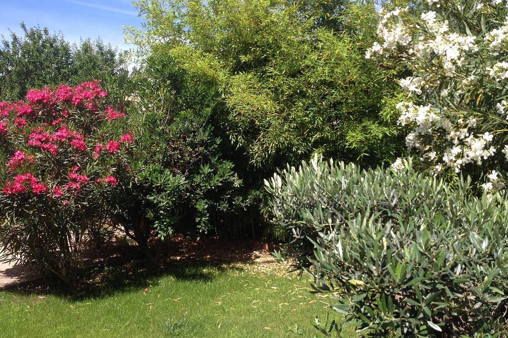 Ganze Wohnung, Apartment in very quiet villa in the heart of the village in Fabrègues, Mittelmeerküste (Frankreich)