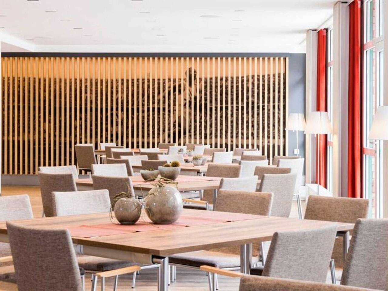 K6 Seminarhotel Gmbh - Doppelzimmer in Halberstadt, Magdeburger Börde
