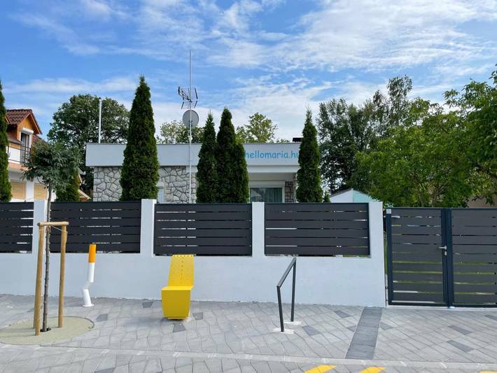 Ferienhaus für 6 Personen, mit Balkon und Terrasse sowie Garten in Balatonmariafürdö