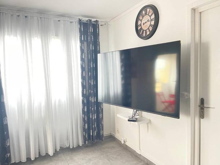 Gîte pour 4 personnes, avec balcon et vue à Saint-Priest - 4