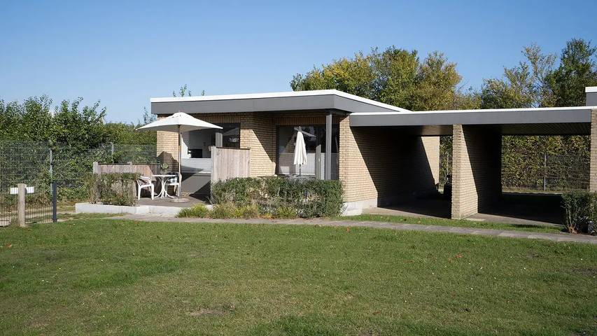 Bungalow für 2 Personen, mit Garten in Lensterstrand
