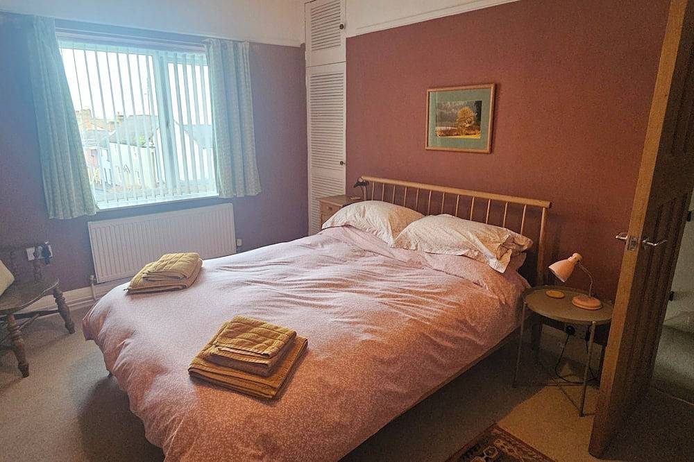 Cheerful two bedroom cottage in the Forest of Dean in Gloucestershire