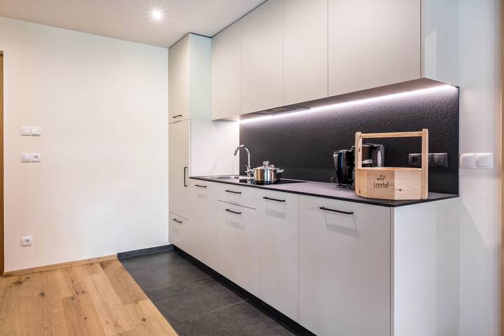 Ganze Wohnung, Ferienwohnung "Leierhof Olivia" mit Bergblick, Wlan, Balkon & Garten in Gifen, Rodeneck