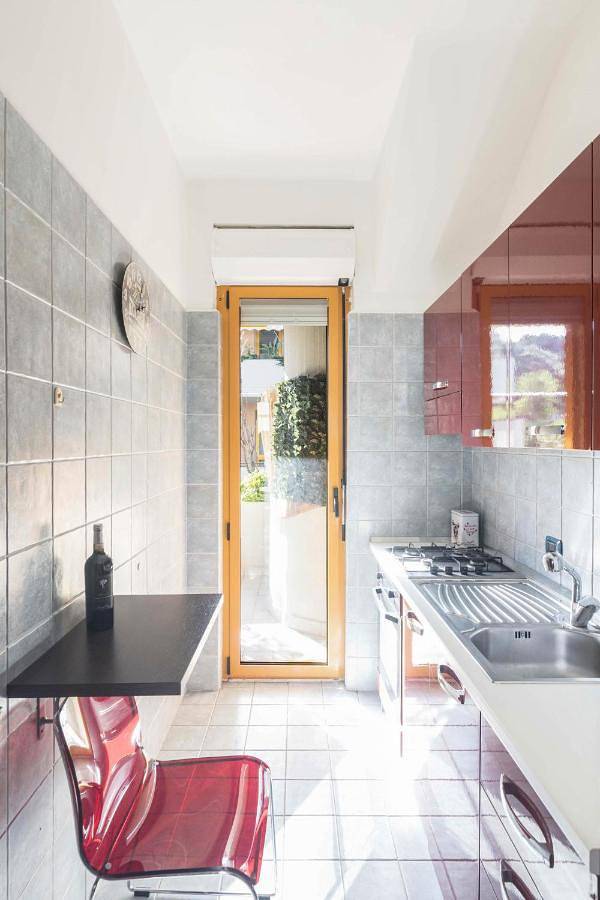 Gîte pour 2 personnes, avec terrasse ainsi que piscine et jardin dans Torre a Mare - 4