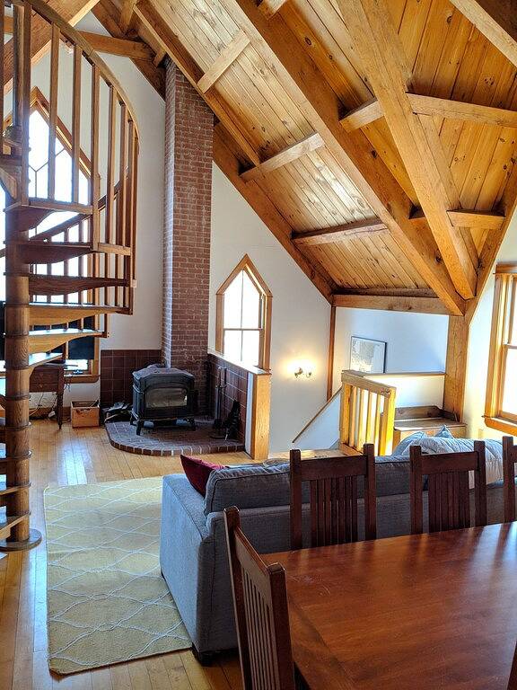 Bezauberndes Zuhause, nur wenige Augenblicke vom Private Beach entfernt. Historische Gerrish Insel. in Kittery, York County