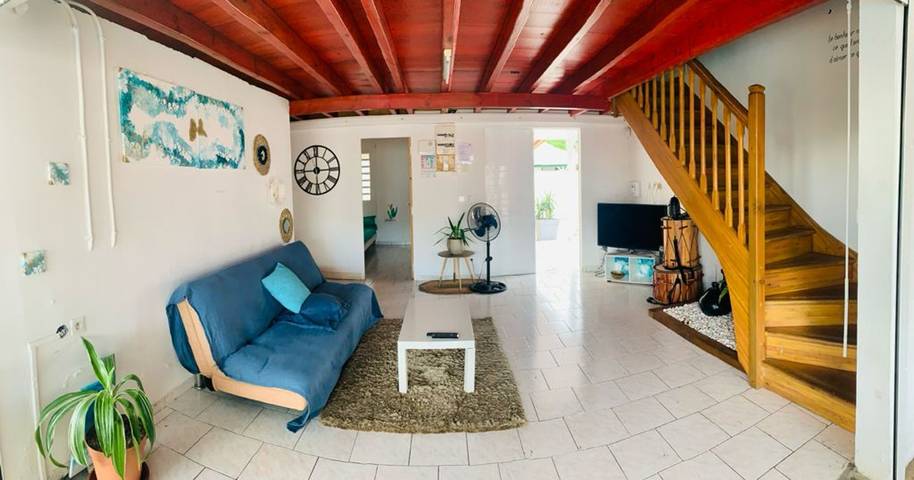 Villa pour 6 personnes, avec terrasse et piscine