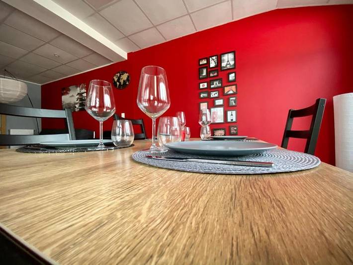 Gîte pour 4 personnes, avec Jacuzzi ainsi que Terrasse et Sauna dans Onnaing