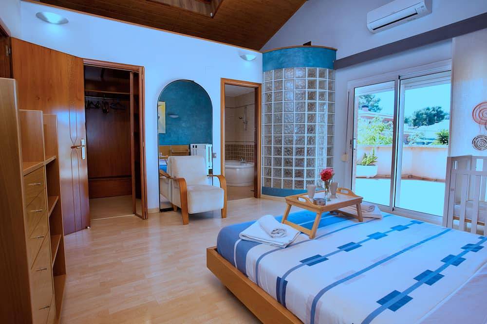 Aanbieding juli accommodatie Villa Moles in de buurt van het strand, Port Aventura en Golf in Salou, Costa Dorada