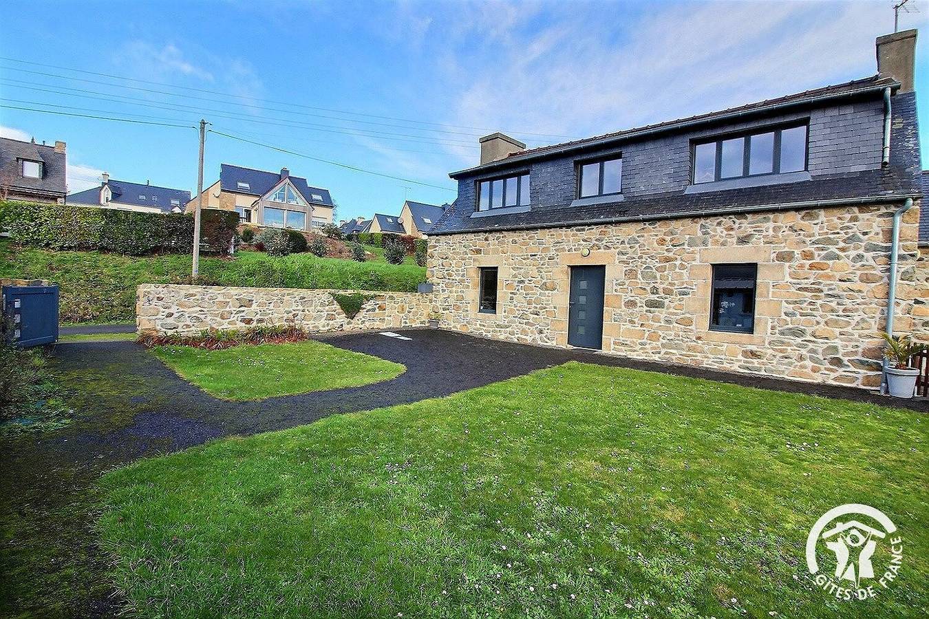 Ty Jean in Plougrescant, Costa de granito rosa