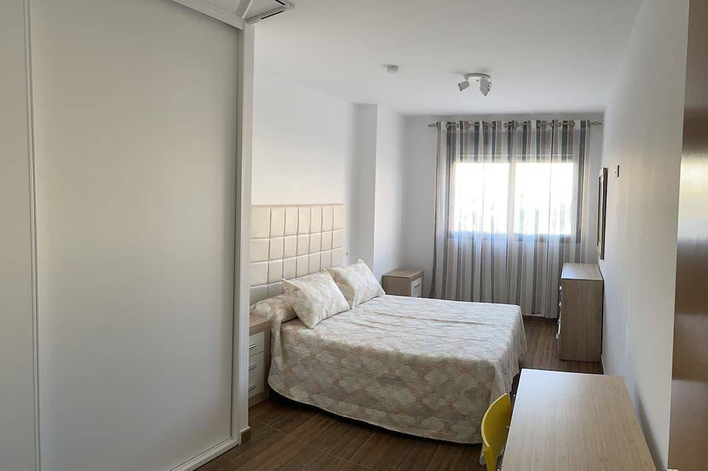 Apartamento entero, Apartamento Alojamiento El Azul con Terraza y A/C in Molina de Segura, Interior de Murcia