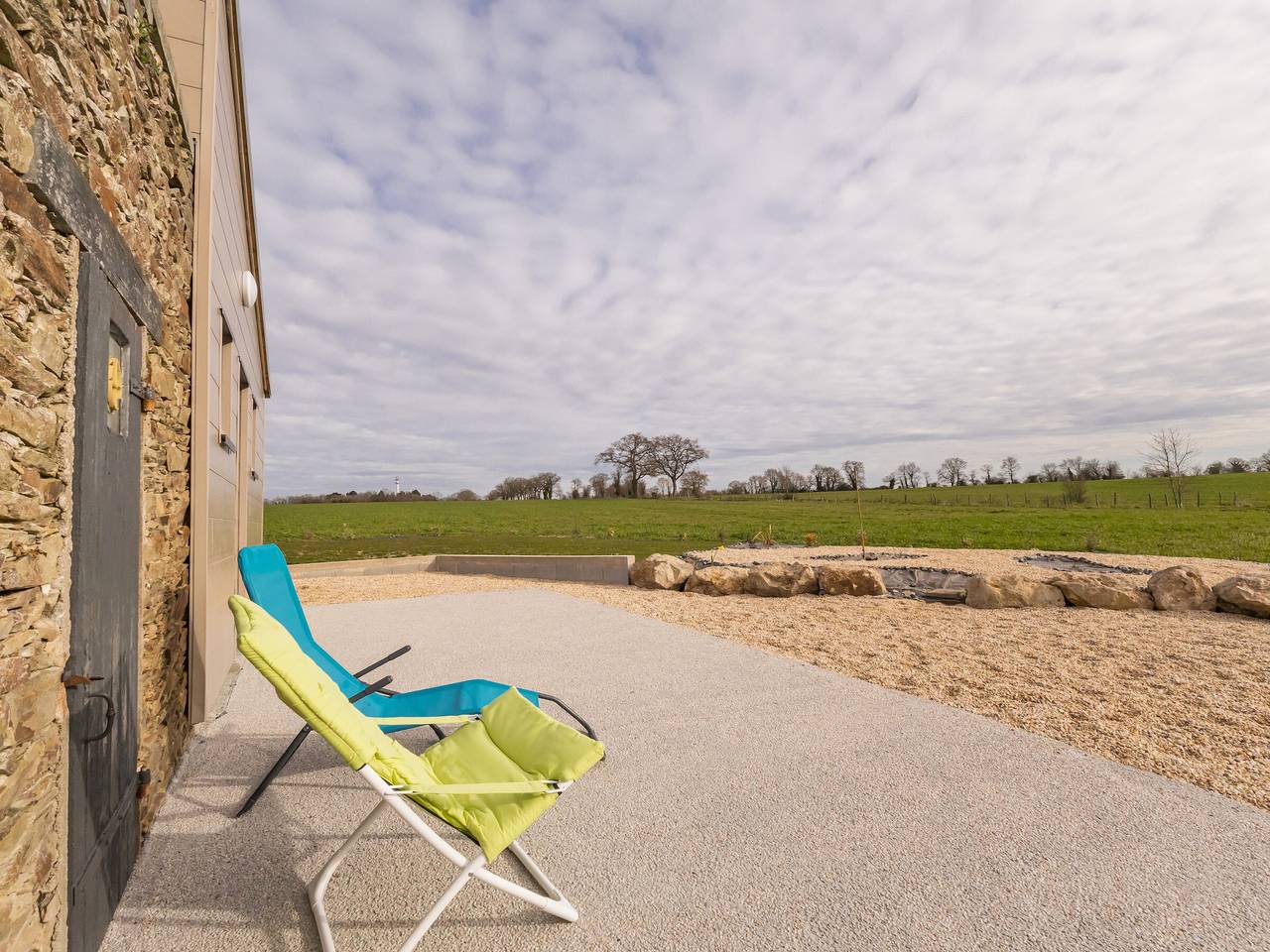 Ruhiges Landhaus mit Terrasse, 3 Schlafzimmer in Nort-sur-Erdre, Châteaubriant und Umgebung