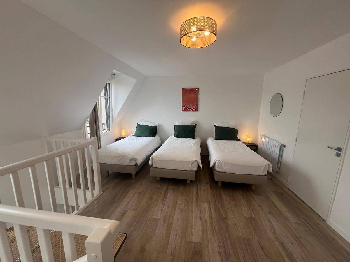 Appartement entier, La Résidence Alpha Viroflay 302 - Duplex 2 chambres - 5 pers in Viroflay, Yvelines