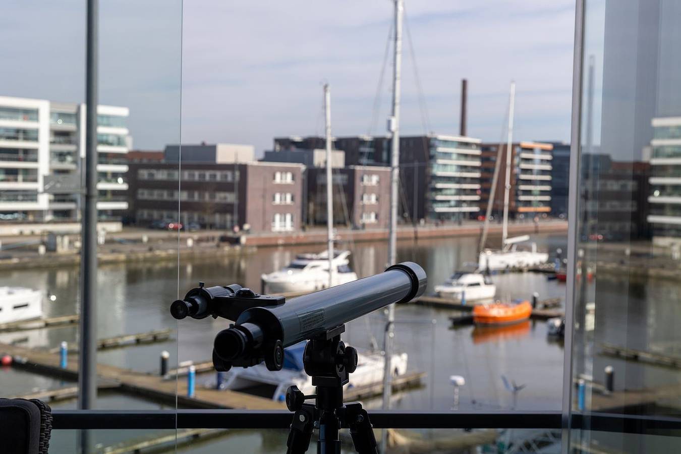 Ganze Wohnung, Ferienwohnung Hafenblick. Elegant und modern, in Bremerhaven-Mitte, Bremerhaven