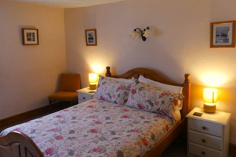 Character Cottage in the Heart of Topsham, Near Exeter in Devon in Topsham, Devon