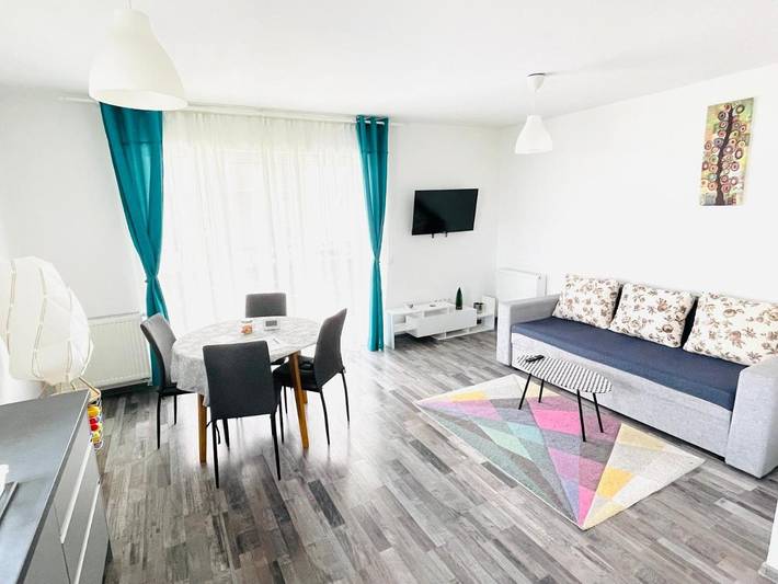 Gîte pour 4 personnes, avec balcon à Brașov - 2