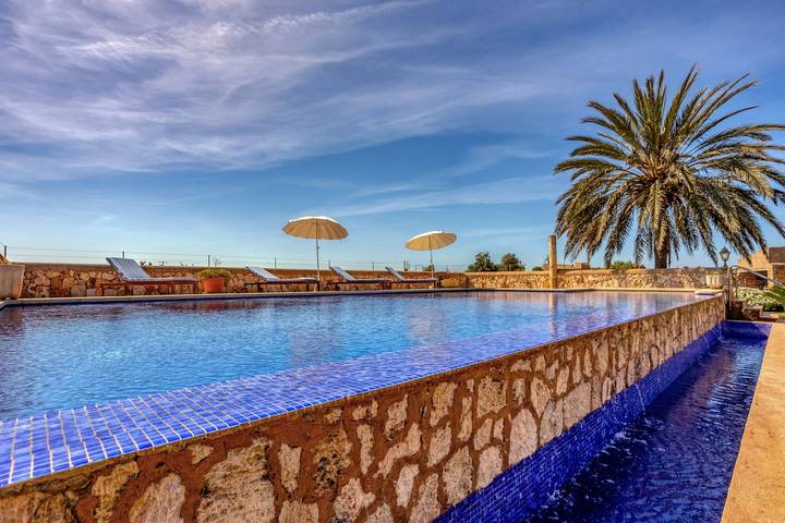 Finca für 4 Personen, mit Terrasse und Garten in Calonge (Mallorca)
