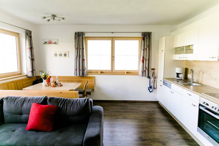 Bauernhaus für 5 Personen, mit Garten und Ausblick, kinderfreundlich in Tirol - 4