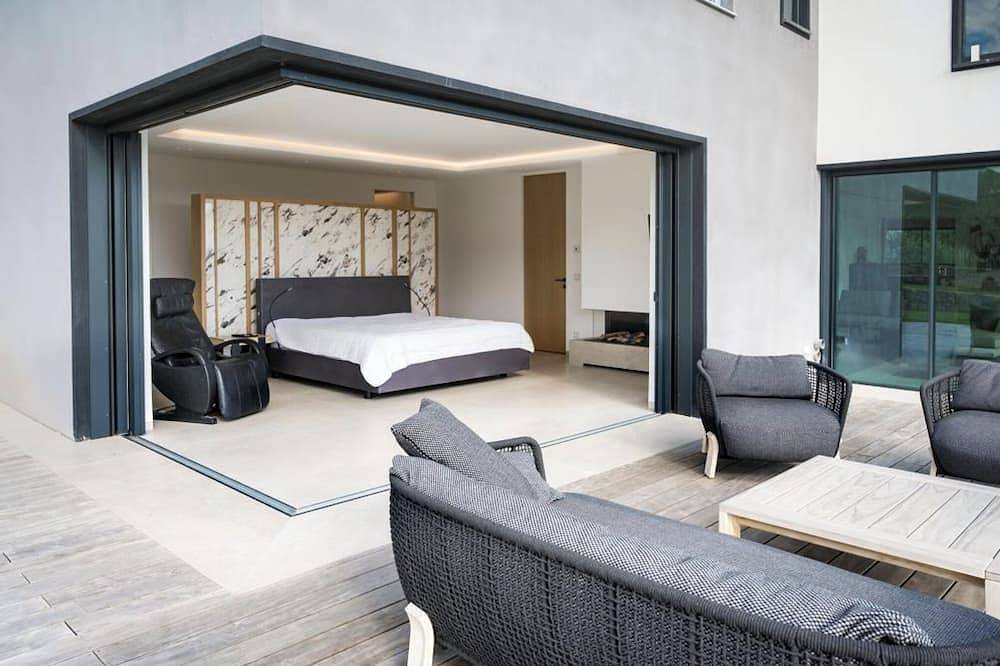 Medusa's House: French Riviera in Opio, Région de Cannes