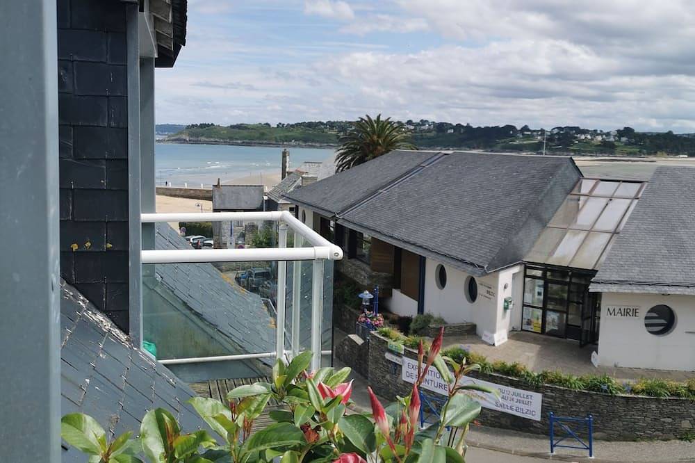 Appartement entier, 50m plage balcon sympa face à la mer 2P duplex 31 m2 pour 2 adultes + 2 enfants, in Locquirec, Ceinture Dorée