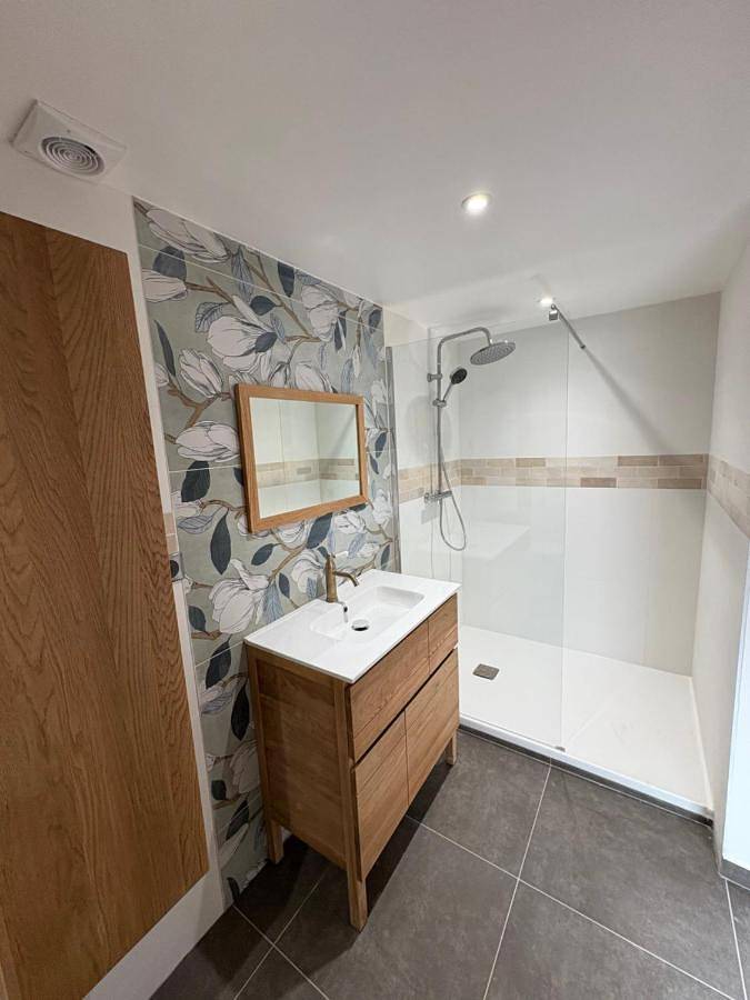Chambre d’hôte pour 8 personnes, avec Balcon et Terrasse ainsi que Jardin et Piscine à Sainte-Maxime - 4