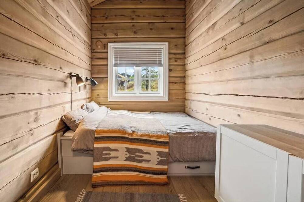 Blockhütte mit Whirlpool und Skipisten in Veggli in Rollag