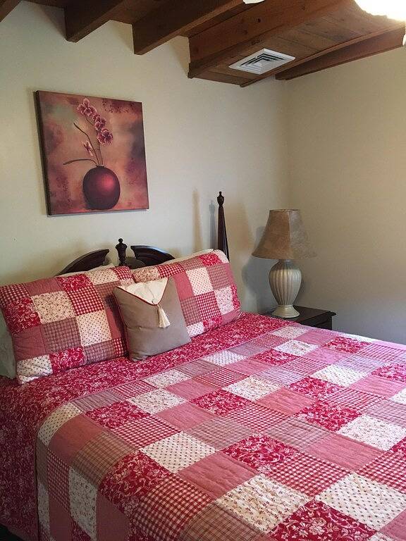 Vacation rental for 5 people, with terrace and yard in Pennsylvania