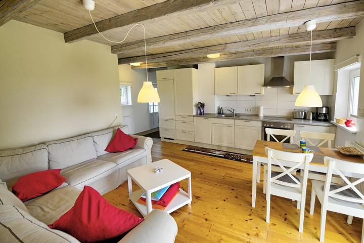 Ferienhaus für 4 Personen, mit Terrasse und Ausblick in Husby - 3