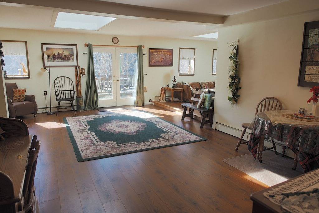 Ganze Wohnung, Die Delaware Riverfront in Sullivan County