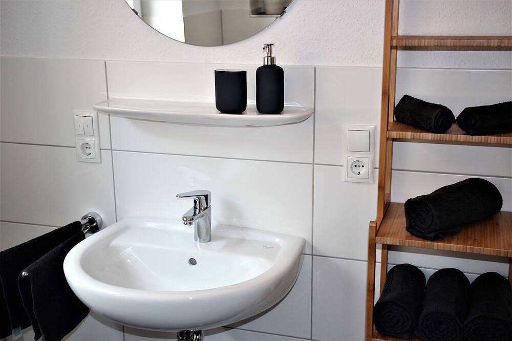 Ganze Wohnung, Wunderschöne Ferienwohnung \"Heideblick\" direkt am Stausee in Thülsfelder Stausee, Friesoythe