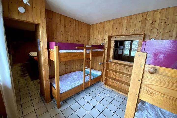 Gîte pour 14 personnes, avec jardin à Les Fourgs - 2